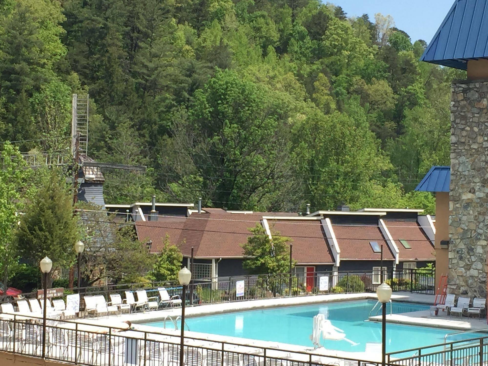 Hotel Clarion Pointe Downtown Gatlinburg Exteriér fotografie